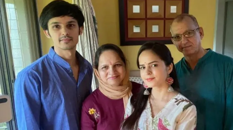 Palak Sindhwani Family